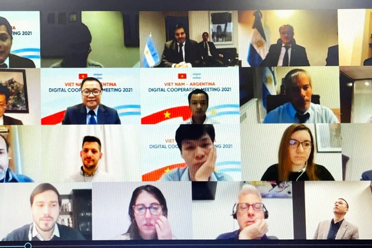 Cuộc họp song phương Việt Nam – Argentina về thúc đẩy hợp tác số. Ảnh: mic.gov.vn.
