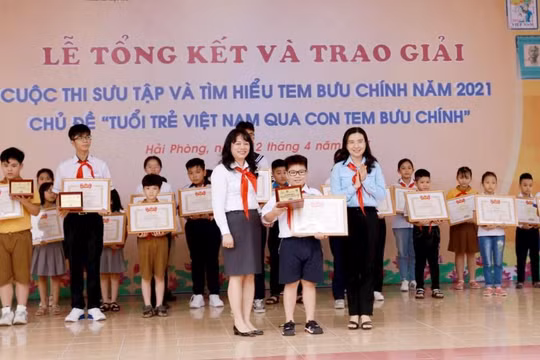 Em Lê Hoàng – học sinh lớp 4C, trường Tiểu học Võ Thị Sáu, Lê Chân, Hải Phòng - nhận giải đặc biệt.