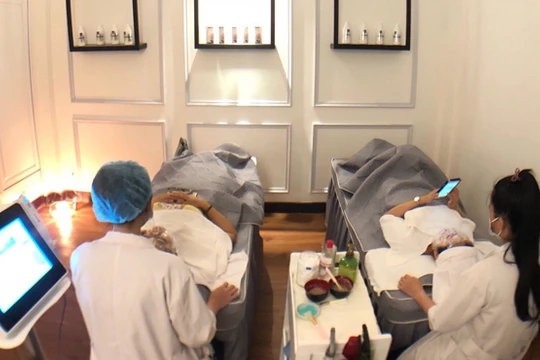 Chăm sóc da với 100% các sản phẩm từ Genie chất lượng và an toàn.