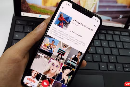 TikTok ra mắt sự kiện "TikTok Fashion Month", thu hút hàng tỷ lượt truy cập.