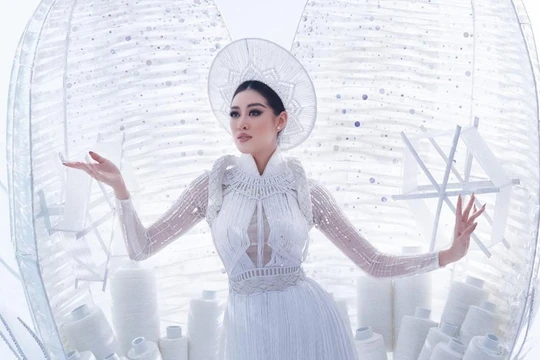 Trang phục "Kén Em" được Khánh Vân lựa chọn để dự thi. Ảnh: FBNV