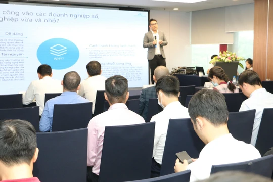 Toàn cảnh sự kiện.