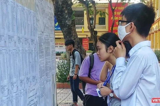 Học sinh được chọn 1 trong 7 ngoại ngữ.