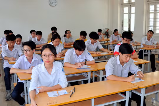 Kỳ thi tuyển sinh lớp 10 tại Quảng Ninh năm 2020 diễn ra an toàn, nghiêm túc, đúng quy chế. Ảnh: baoquangninh.com.vn