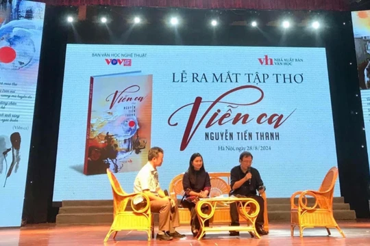 Nhà báo Nguyễn Tiến Thanh ra mắt tập thơ thứ ba với tựa đề "Viễn ca".