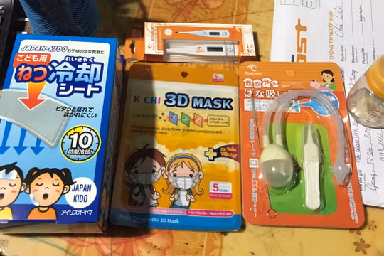 Một số sản phẩm nhập lậu, giả nguồn gốc, xuất xứ bị cơ quan chức năng thu giữ (Ảnh: Tổng Cục Quản lý thị trường)