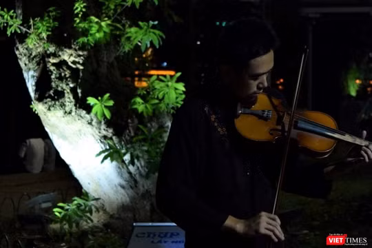 Chơi nhạc cụ là một trong những hoạt động nghệ thuật đã được chứng minh có lợi cho sức khỏe tinh thần và thể chất từ lâu.