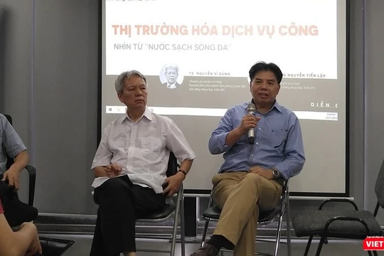 TS. Nguyễn Sĩ Dũng - Chuyên gia quản trị công, nguyên Phó Chủ nhiệm Văn phòng Quốc hội và ông Nguyễn Tiến Lập - luật sư cấp cao của Văn phòng Luật sư NHQuang & Cộng sự (Ảnh: Phạm Duy)