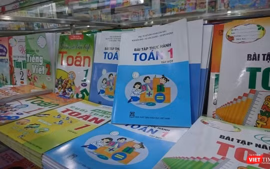 Bộ SGK dành cho học sinh lớp 1 (Ảnh: Minh Thúy)