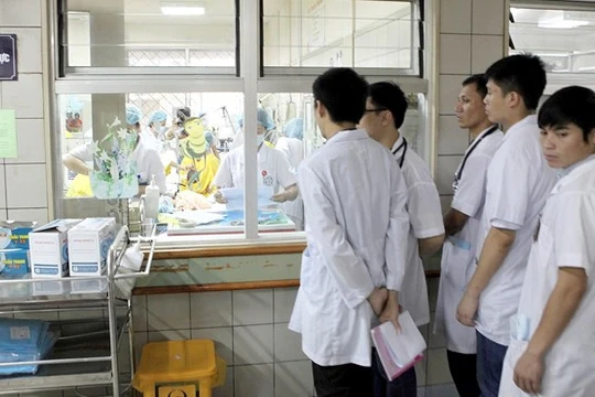 Sinh viên y khoa thực tập tại các bệnh viện