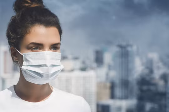 Chăm sóc da cũng là một cách bảo vệ cơ thể trước những tác hại xấu của ô nhiễm không khí (Ảnh: Internet)