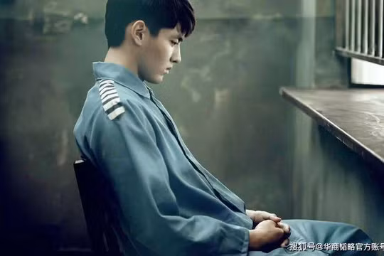 Bê bối tình dục đặt dấu chấm hết cho sự nghiệp của minh tinh lưu lượng Ngô Diệc Phàm. 