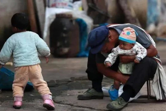 Áp lực của tầng lớp "lão nhị đại" tại nông thôn Trung Quốc. 