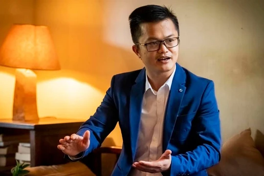 Nhà báo, nhà nghiên cứu Lê Ngọc Sơn nhận định về việc Facebook đóng cửa 2 fanpage của bà Phạm Thị Yến.