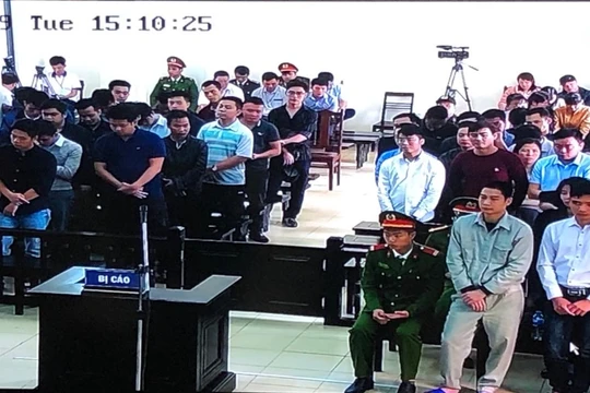 Toàn cảnh phiên xét xử phúc thẩm vụ đánh bạc nghìn tỷ.