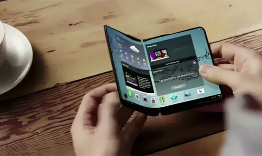 Smartphone "uốn dẻo" của Samsung (ảnh: Business Insider)