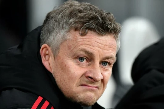 Ole đang đau đầu trước "thảm họa penalty". Ảnh FA