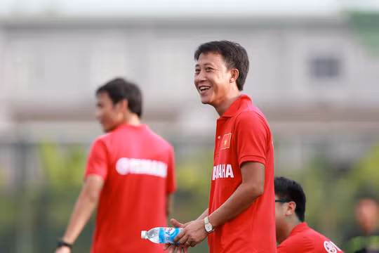 41 tuổi, Thành Công trở thành HLV trẻ nhất V-League (ảnh Bongdaso)