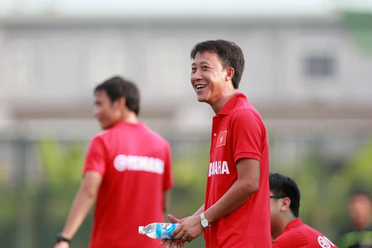 41 tuổi, Thành Công trở thành HLV trẻ nhất V-League (ảnh Bongdaso)