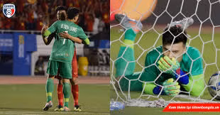 Những hành động thể hiện tinh thần đồng đội tại SEA Games 30. Ảnh AT