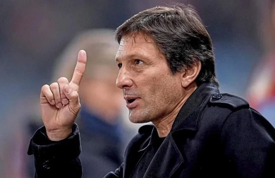 Leonardo đã trở lại ghế Giám đốc thể thao PSG (ảnh AP)