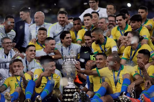 12 năm chờ đợi mòn mỏi, cuối cùng Brazil đã vô địch Copa America lần thứ 9 (ảnh AP)