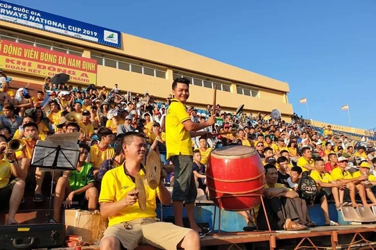 Khán giả chính là "tài sản" quý giá nhất của Nam Định (ảnh Hội CĐV Nam Định)