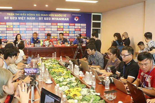 HLV Velizar Popov cho rằng: “U23 Việt Nam là ứng viên sáng giá cho chiếc HCV SEA Games 30 cuối năm nay (ảnh Báo Phú Thọ)
