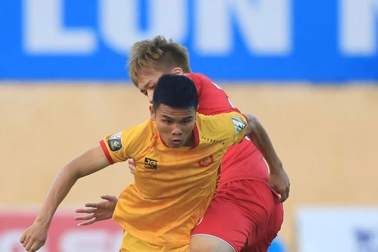 Phải thắng B.Bình Dương, nếu không muốn bị rớt hạng. Ảnh VPF