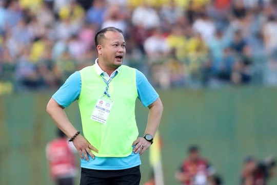 Hoàng Thanh Tùng trở lại làm Giám đốc Kỹ thuật, nhằm hỗ trợ về chuyên môn lẫn tin thần cho BHL, cầu thủ đội bóng. Ảnh THFC