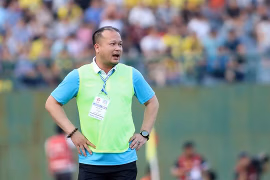 Hoàng Thanh Tùng trở lại làm Giám đốc Kỹ thuật, nhằm hỗ trợ về chuyên môn lẫn tin thần cho BHL, cầu thủ đội bóng. Ảnh THFC