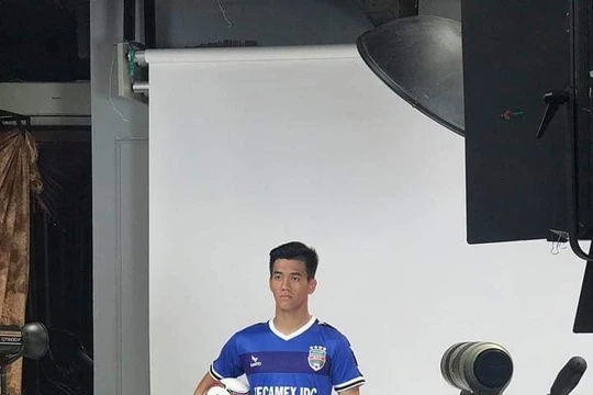 B.Bình Dương đang trẻ hóa thành công. Ảnh BDFC