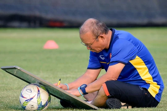 Ông Park sẽ làm gì để đổi màu huy chương? Ảnh VFF.