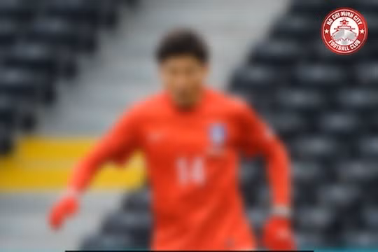 Trung vệ từng thi đấu cho đội tuyển Hàn Quốc tại World Cup 2010 sẽ đến sân Thống Nhất? Ảnh HCMFC.