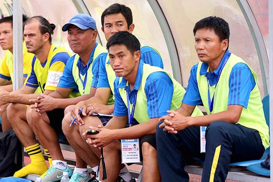 Không biết việc Thanh Hóa bất ngờ đổi tướng có phải là cơ hội “trời cho” chủ nhà S.Khánh Hòa hay không? (ảnh báo KH)