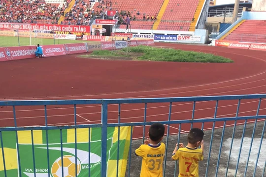 "Chảo lửa sân Vinh" ngày càng nguội lạnh. (ảnh SLNA FC).