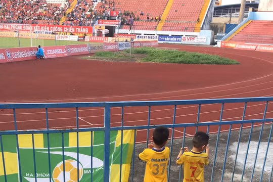 "Chảo lửa sân Vinh" ngày càng nguội lạnh. (ảnh SLNA FC).