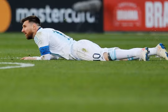 Có lẽ Messi và các cầu thủ Argentina phải nên tự trách mình (ảnh AP)