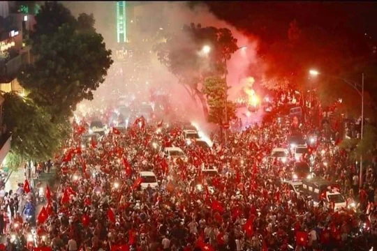 Đất nước trọn niềm vui. Ảnh AT