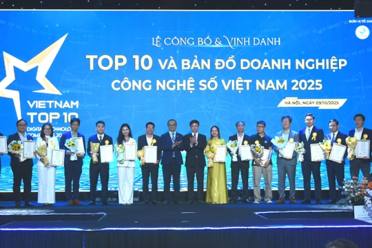 Các doanh nghiệp được vinh danh tại sự kiện.