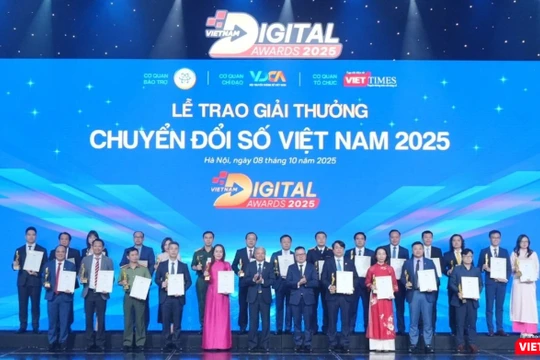 5 cơ quan nhà nước và 17 doanh nghiệp, đơn vị sự nghiệp chuyển đổi số xuất sắc được tôn vinh tại VDA2025.