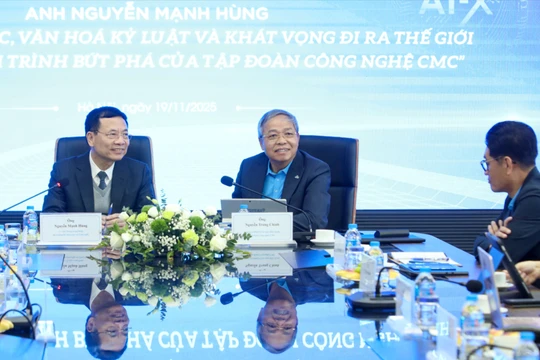 Bộ trưởng Nguyễn Mạnh Hùng khẳng định cốt lõi cạnh tranh nằm ở sản phẩm, không phải chỉ ở công nghệ