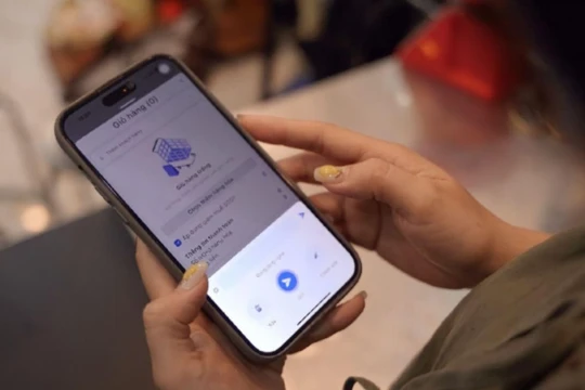 Phần mềm MISA eShop tích hợp AI giúp hộ kinh doanh lên đơn hàng bằng giọng nói.