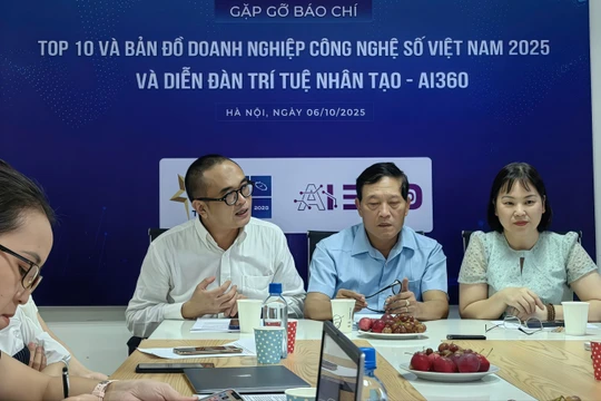 Ông Lâm Quang Nam, Phó Chủ tịch VINASA chia sẻ tại họp báo.