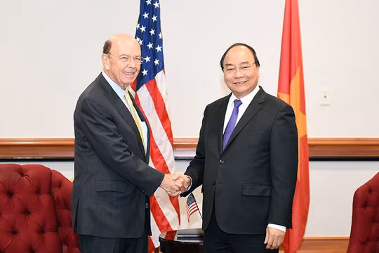 Thủ tướng Nguyễn Xuân Phúc đã có cuộc gặp với Bộ trưởng Bộ Thương mại Hoa Kỳ Wilbur Ross.