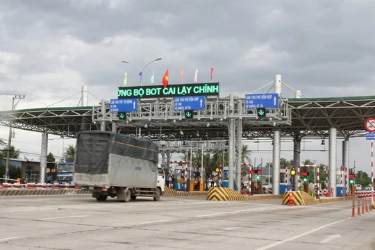 Trạm thu phí Cai Lậy - Ảnh: Kinh tế đô thị