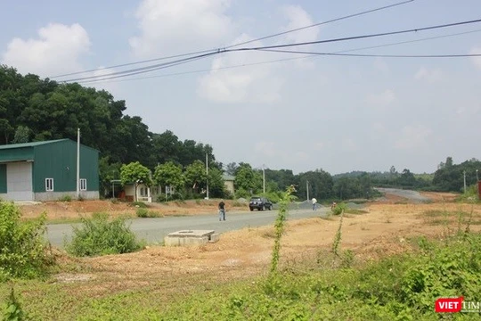 Hàng trăm dự án tại Hà Nội có dấu hiệu vi phạm, để hoang hóa.