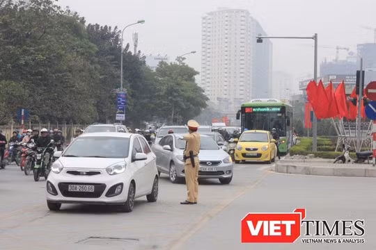 Cuộc thi Ý tưởng chống ùn tắc giao thông Hà Nội đã không tìm ra giải Nhất - Ảnh: Q.V