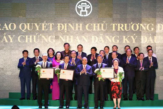 Hà Nội đã trao Quyết định chấp thuận chủ trương và giấy chứng nhận đầu tư cho 71 dự án.