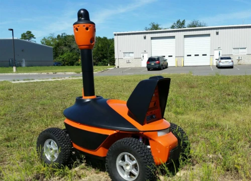 Robot an ninh tại Singapore. Ảnh: Smprobotics US